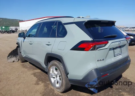 2021 Toyota Rav4 Xle z USA, uszkodzony, nr VIN 2T3P1RFV4MW224120